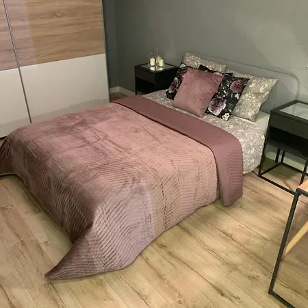 Moderno Apartament Cracovia Esterno foto