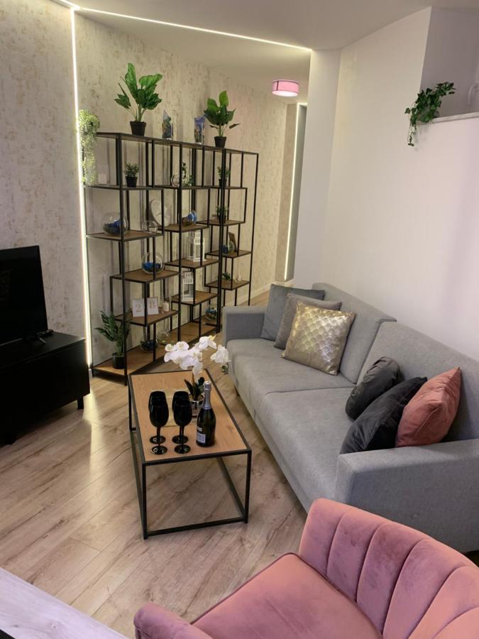 Moderno Apartment
